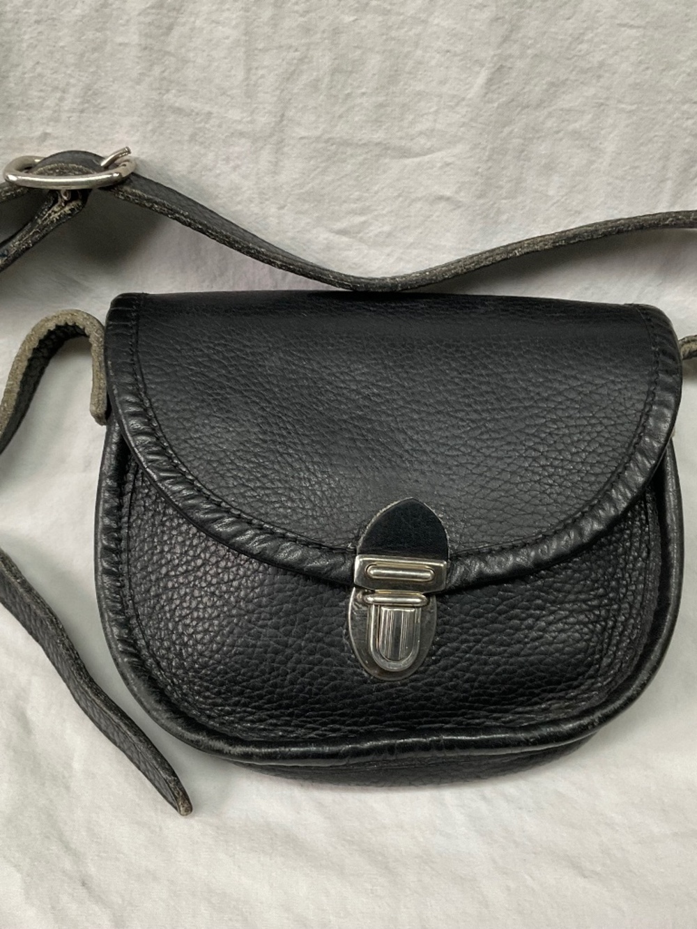 Small Vintage Roots Black Pebbled Leather Crossbody